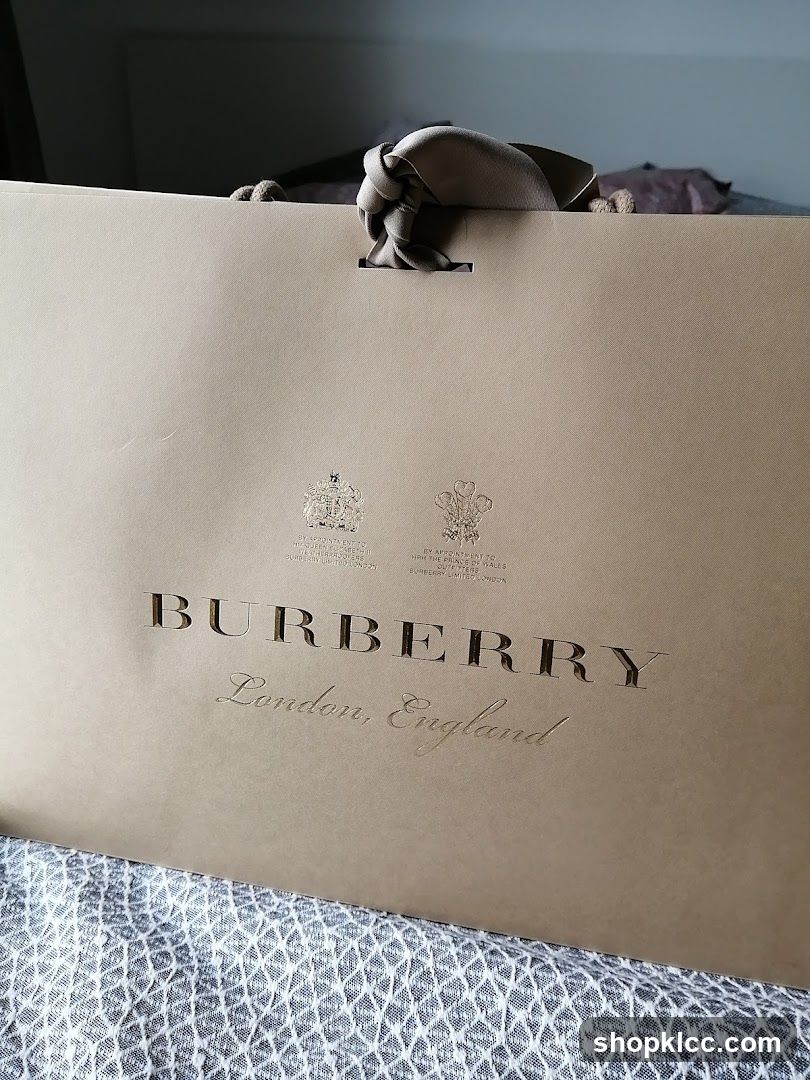 Burberry Shopping Bag
