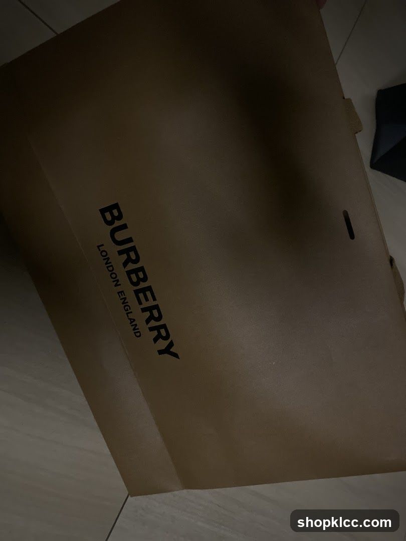 Burberry Shopping Bag