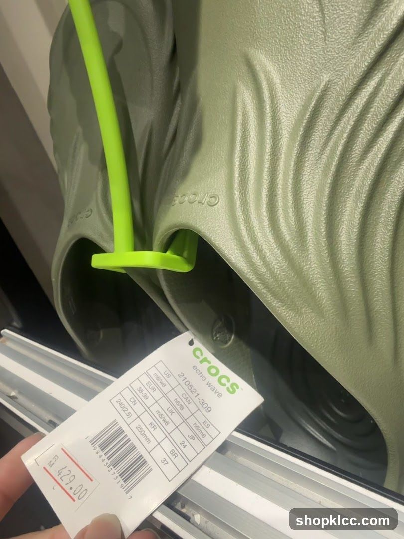 Crocs Echo Wave Clogs