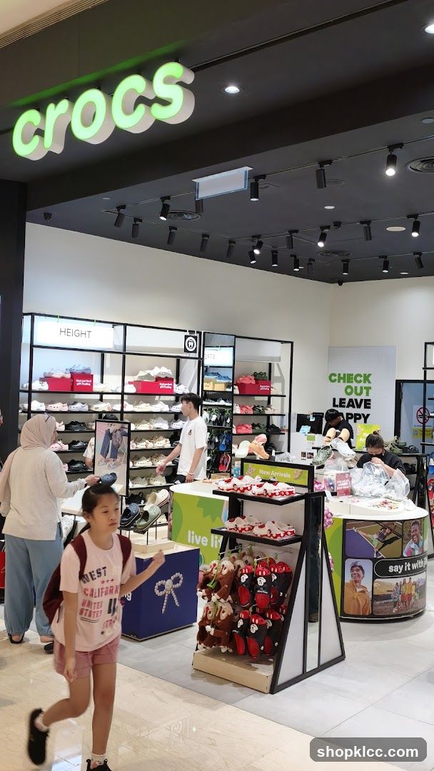 Crocs Store Interior