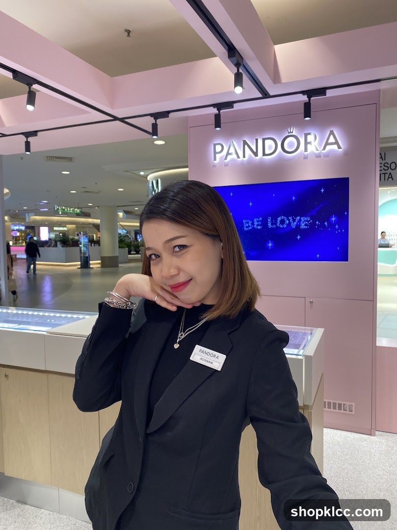 Pandora Store Employee