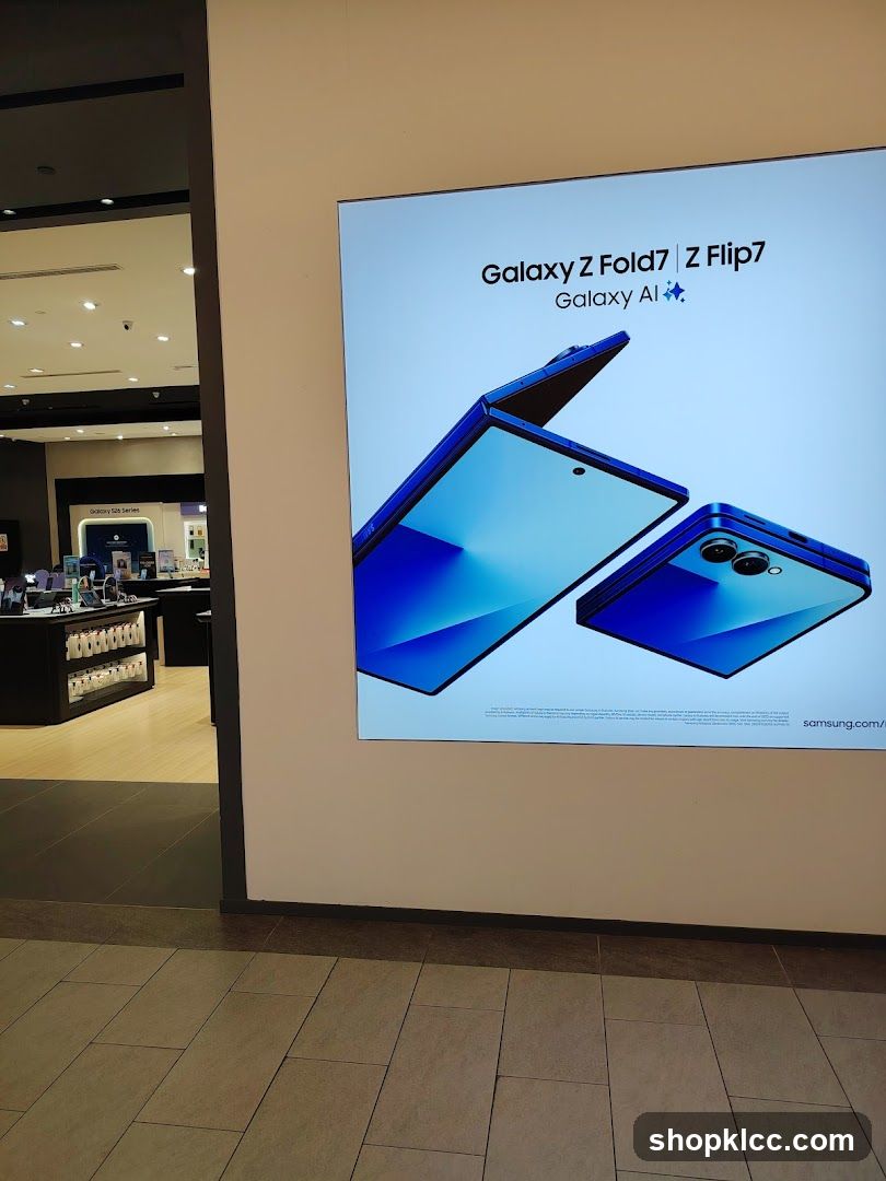 Samsung Galaxy Z Fold7 and Z Flip7 Advertisement