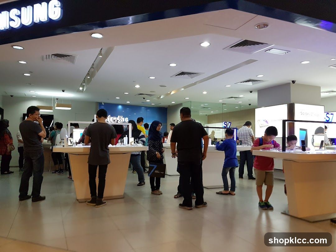 Samsung Store Interior