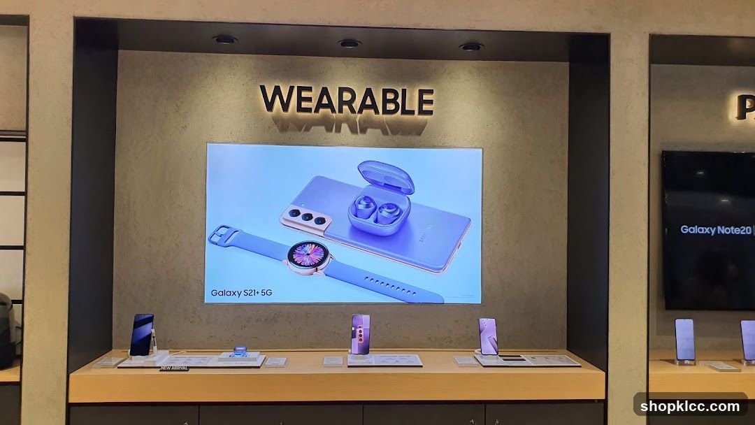 Samsung Wearable Display