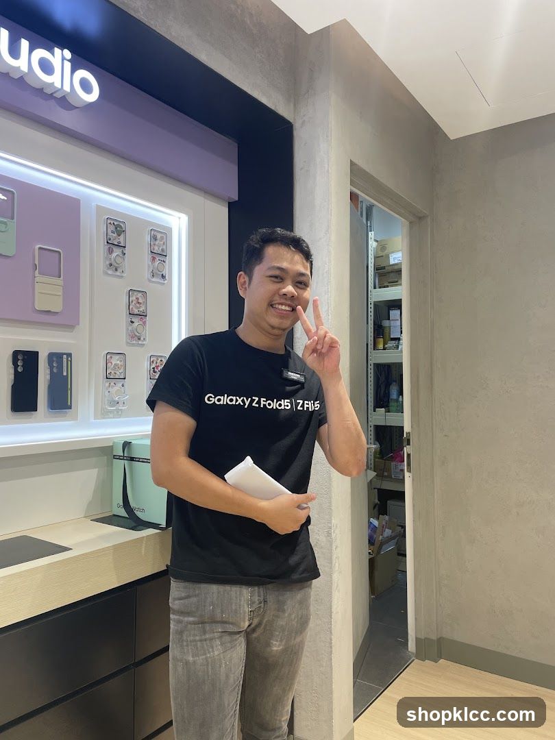 Samsung Store Employee