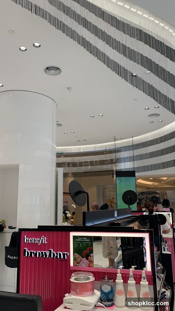 Benefit Cosmetics Brow Bar