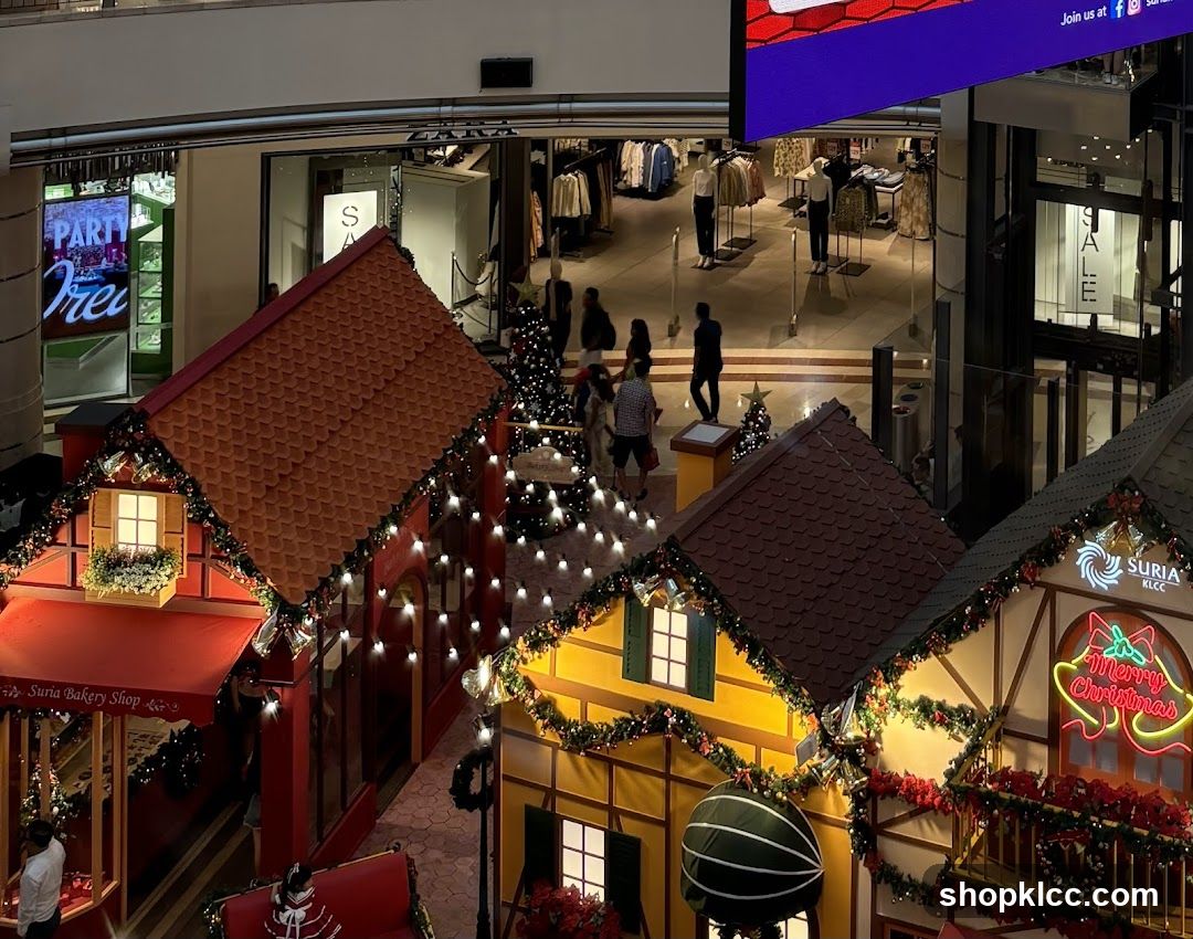 Christmas Decorations in a Mall