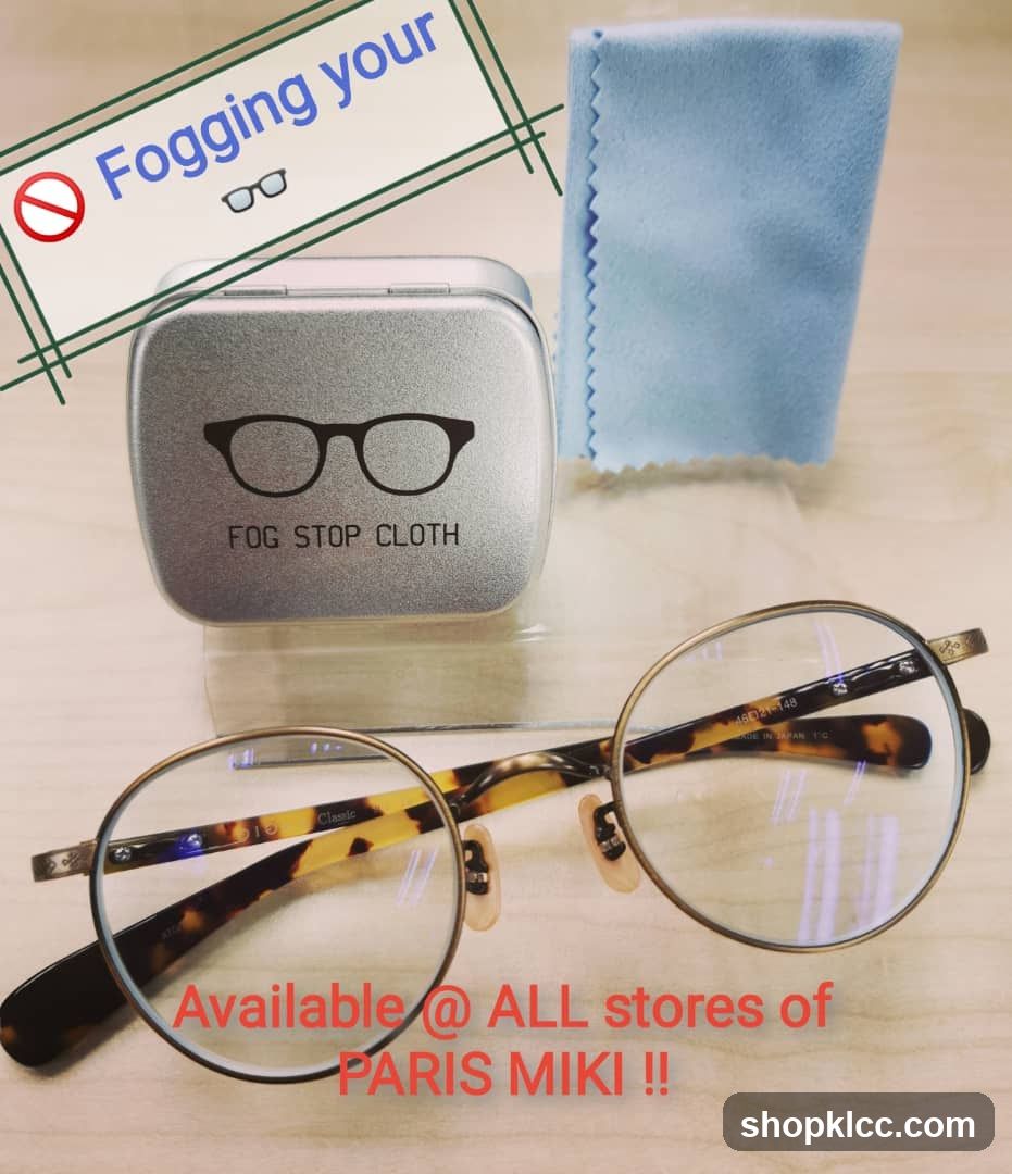 Eyeglasses and Fog Stop Cloth