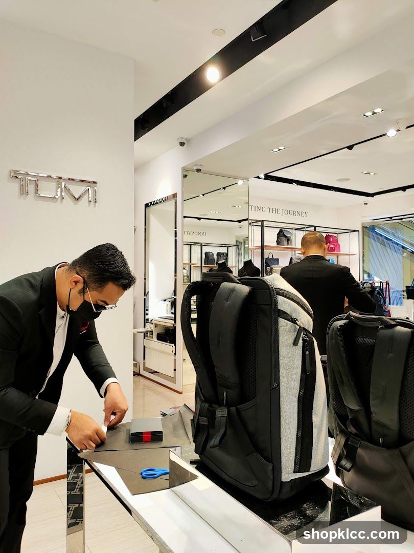 Tumi Store Interior