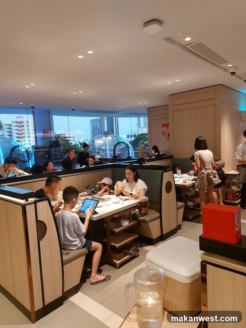 Diners at a restaurant