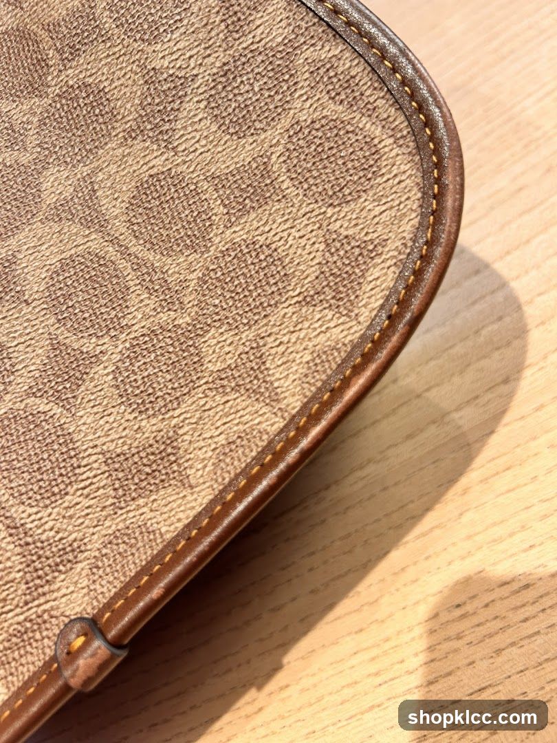 Coach Signature Pattern Bag Detail