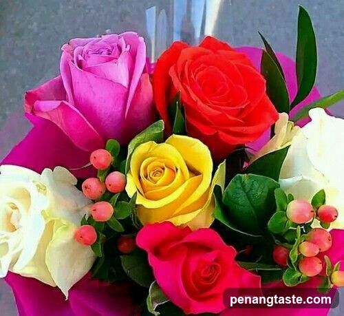 Colorful Rose Bouquet