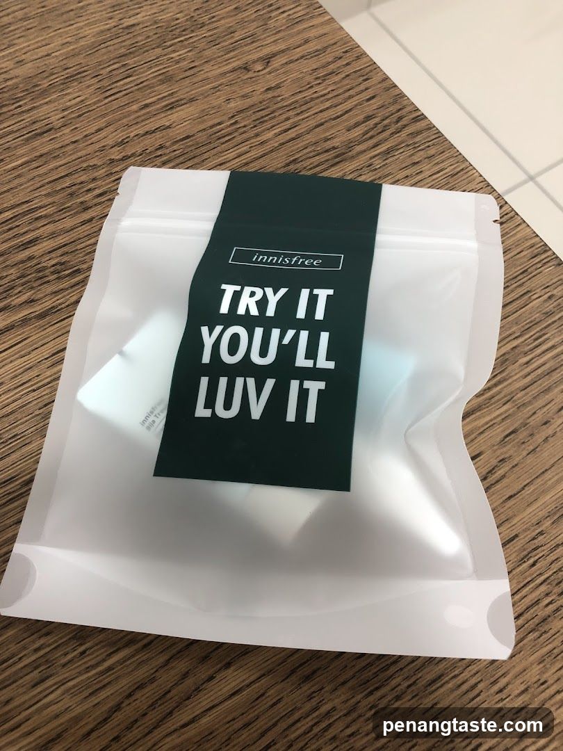 Innisfree Sample Pouch