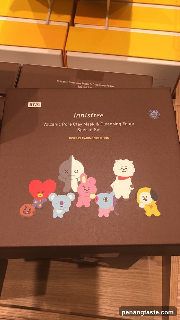 Innisfree BT21 Volcanic Pore Clay Mask & Cleansing Foam Special Set
