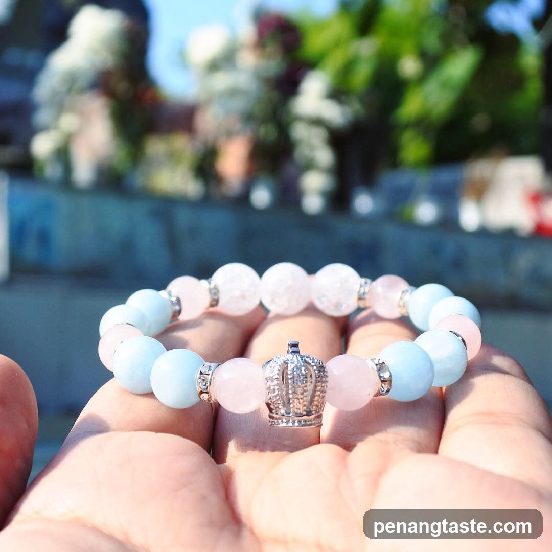 Beaded bracelet with crown charm