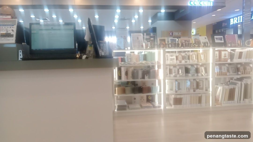 Photo Frame and Accessories Store