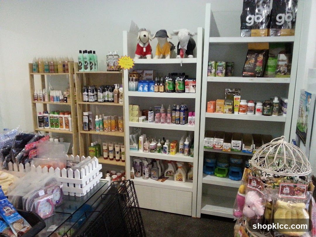 Pet Store Shelving