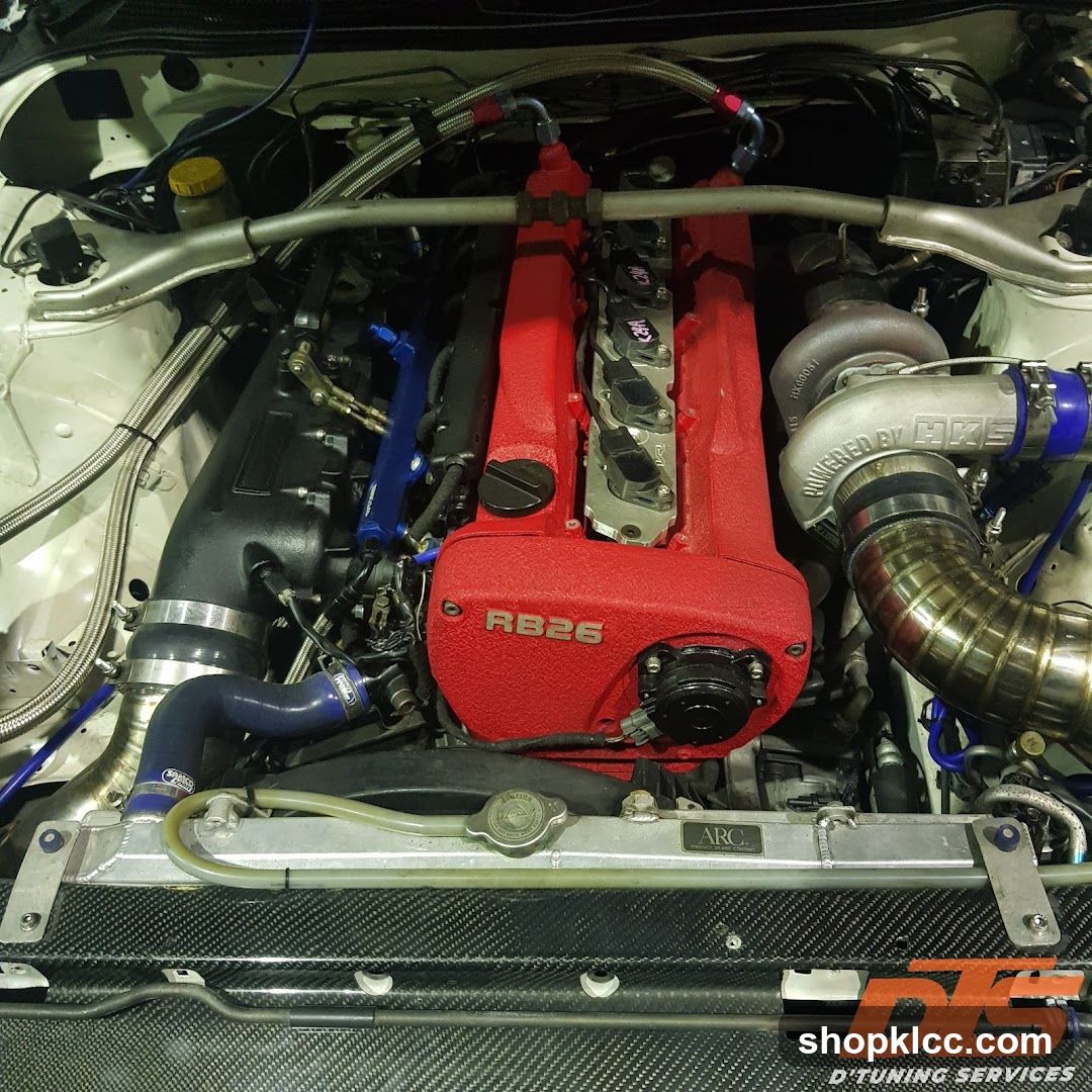 Customized Engine Bay