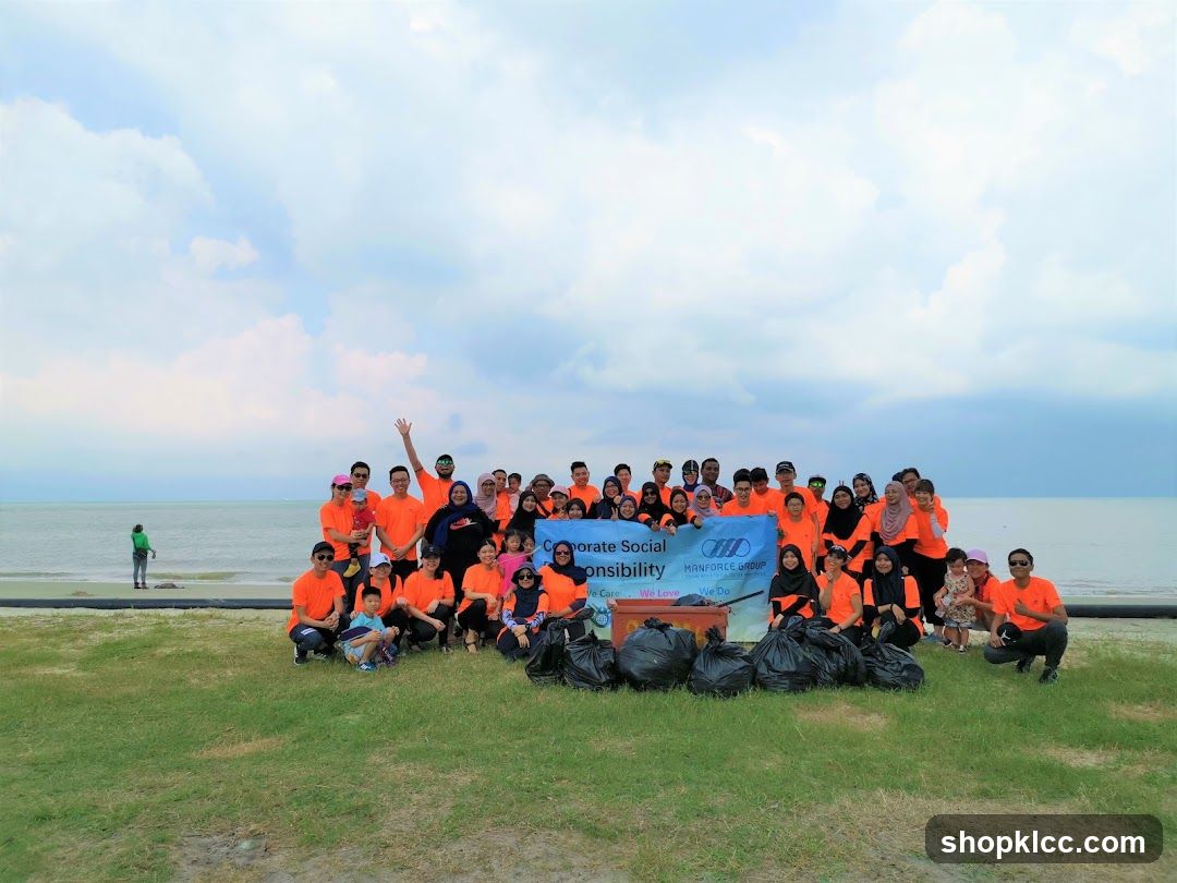 Group Beach Cleanup