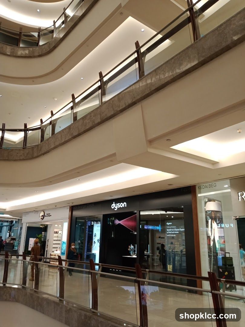 Dyson Store