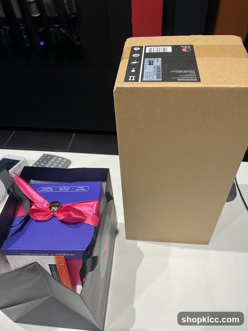 Gift Box and Shipping Box