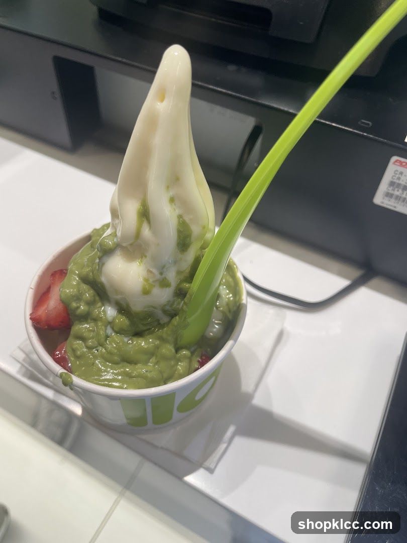 Frozen Yogurt with Matcha and Strawberries
