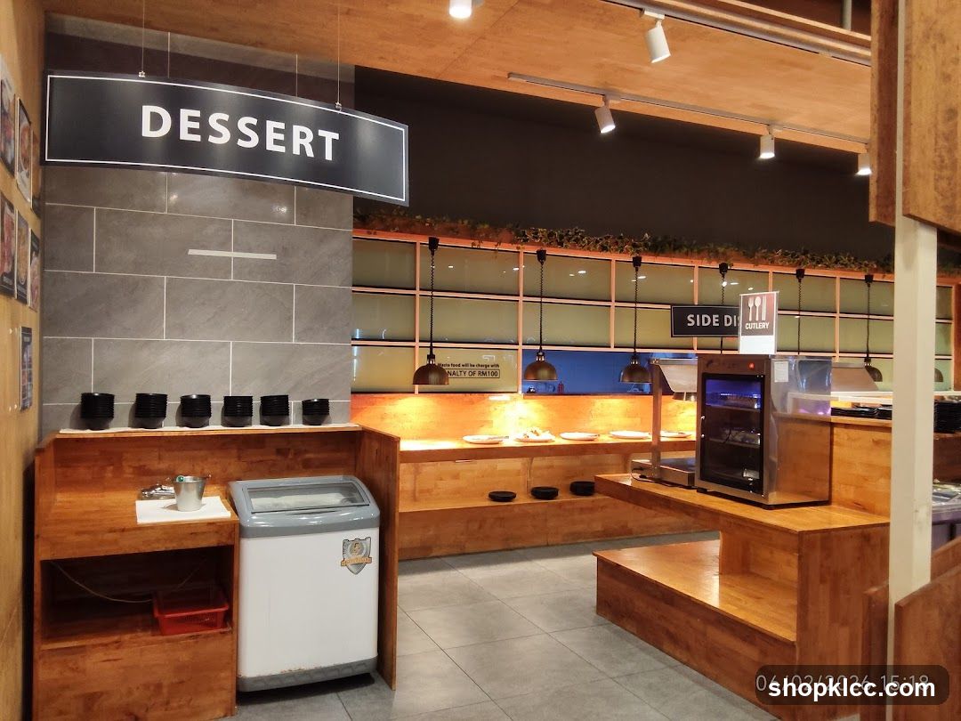 Dessert and Side Dish Area