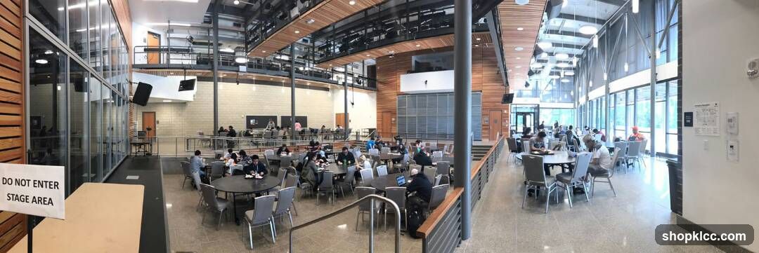 Modern Cafeteria with Ample Seating
