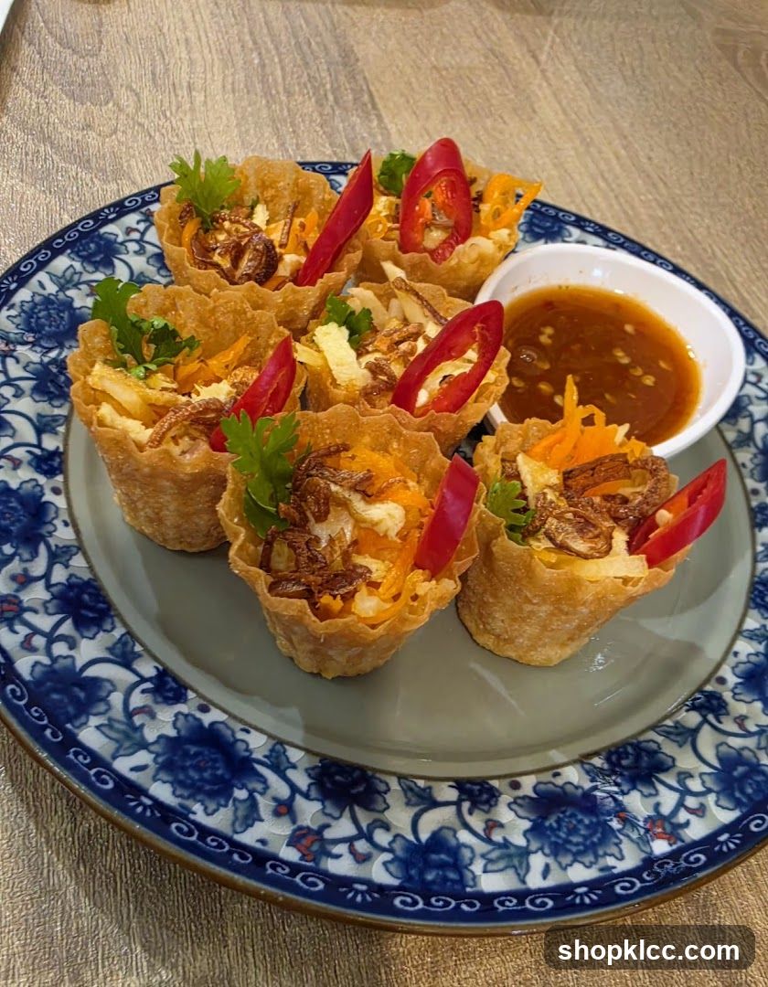Crispy Appetizers with Chili and Dip