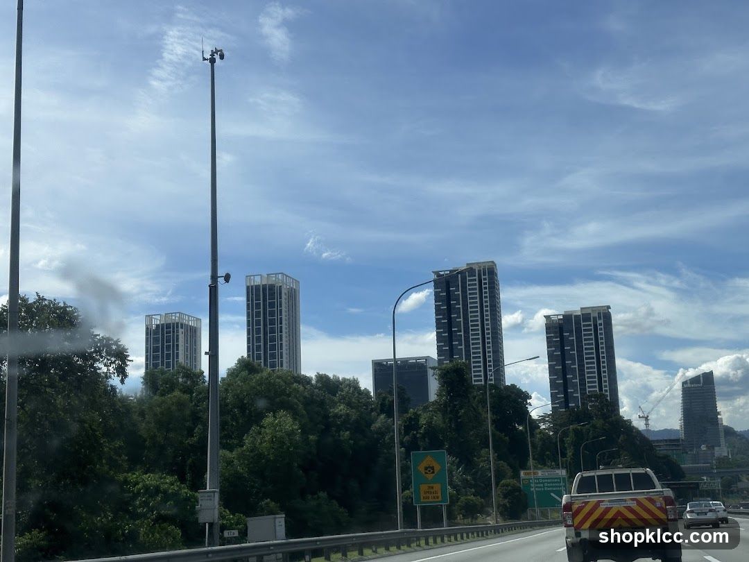 Tropicana Gardens - Block (C)yperus Residence