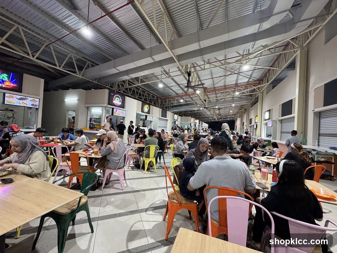 Busy Food Court