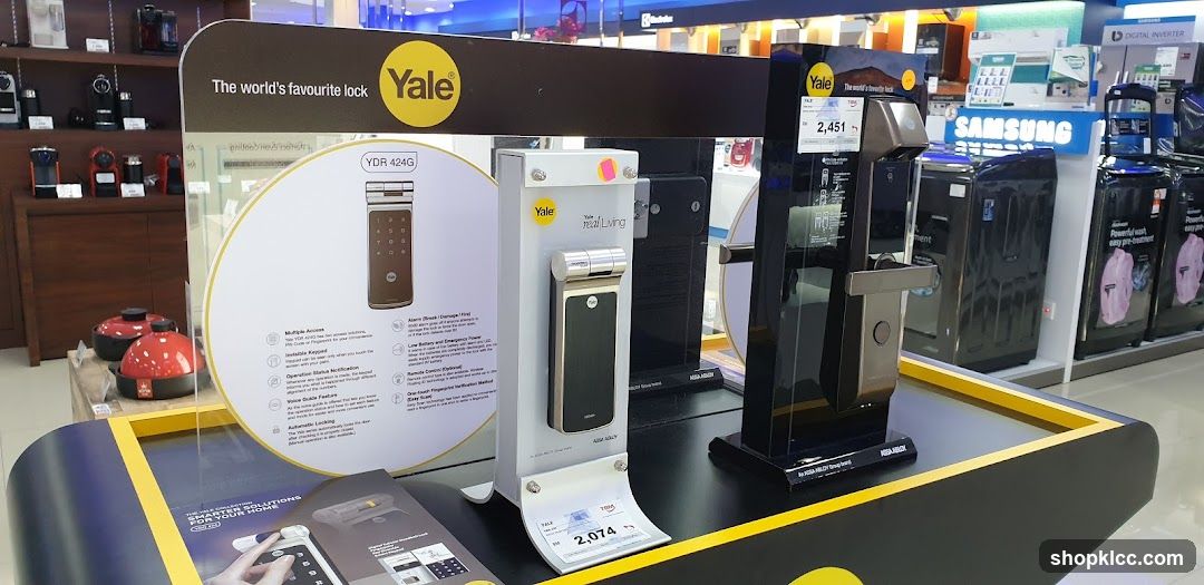 Yale Smart Locks Display