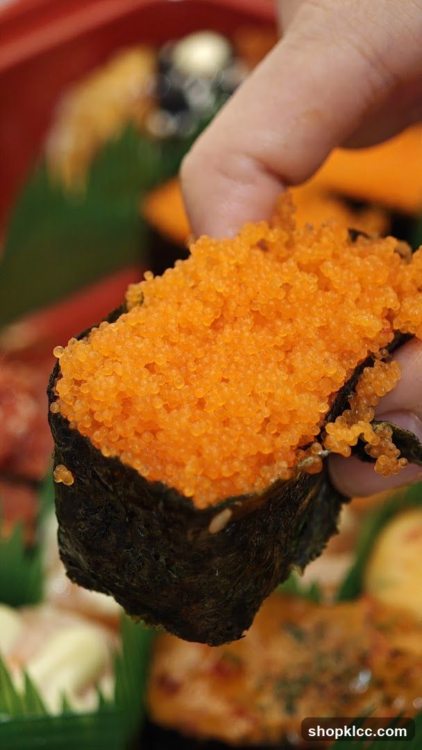 Sushi with Tuna Roe
