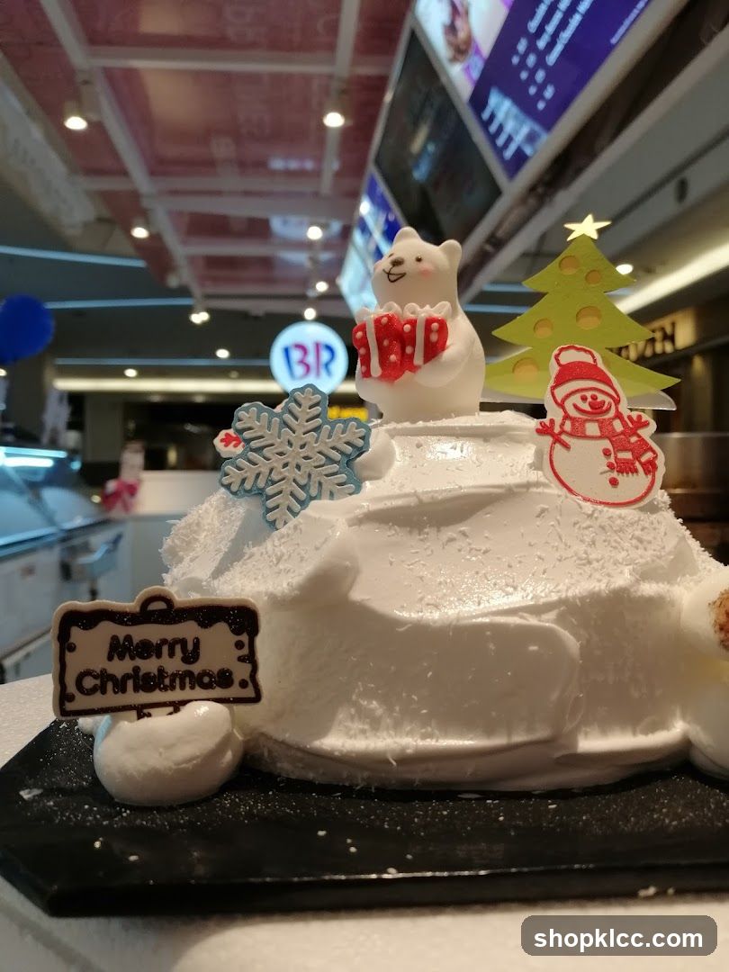 Christmas Cake Display