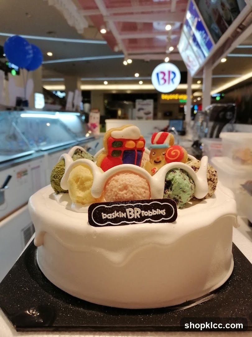 Baskin Robbins Cake Display