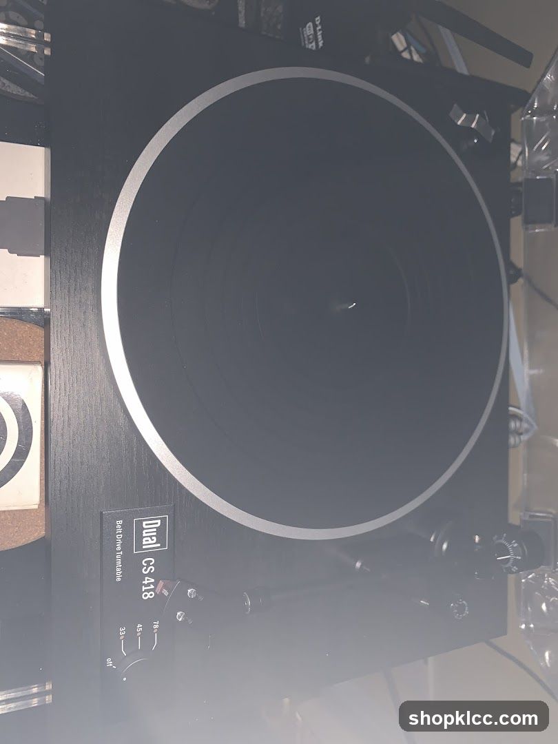 Turntable with Dual CS-418 label