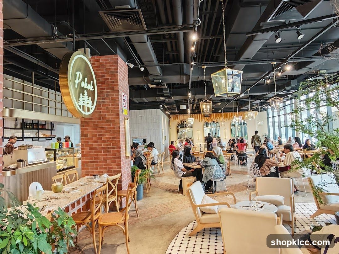 Pokek Cafe Interior