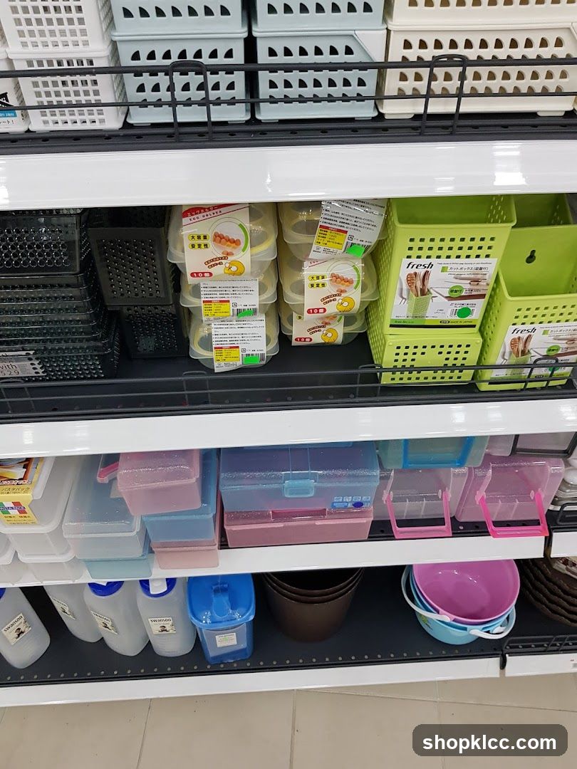 Kitchenware and Storage Containers Display