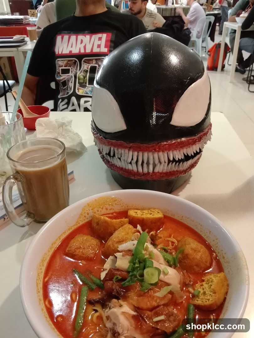 Venom-themed food setup
