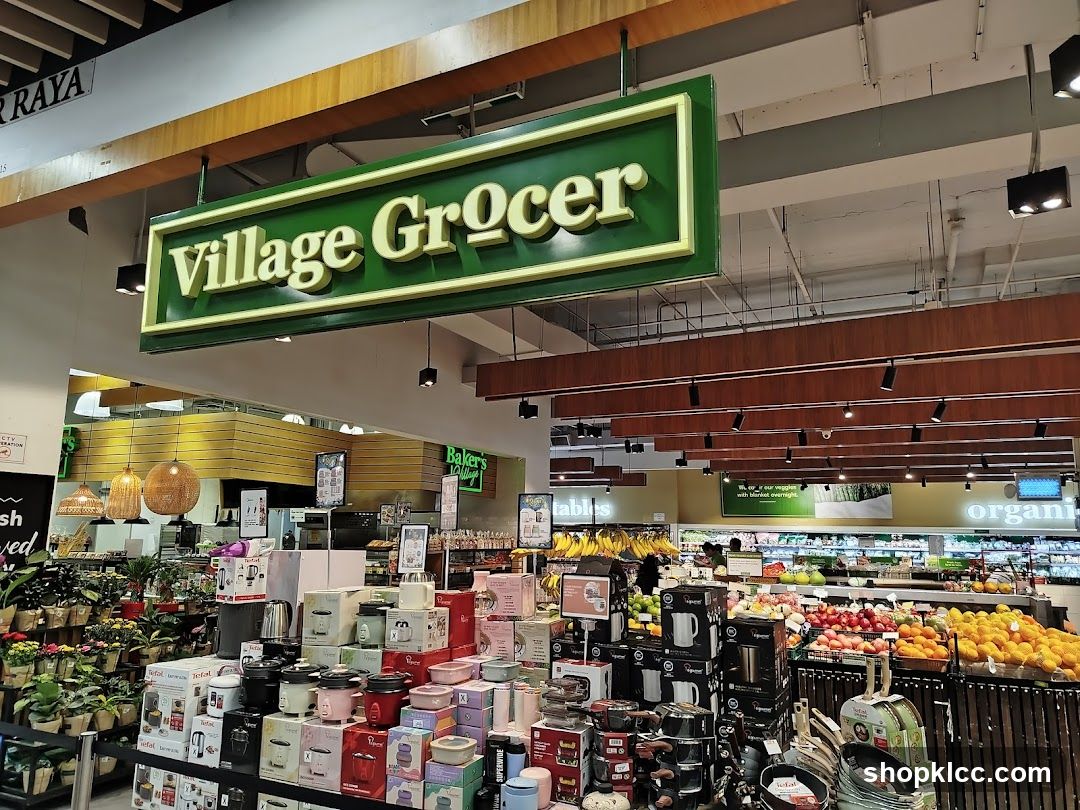 Village Grocer Interior Display