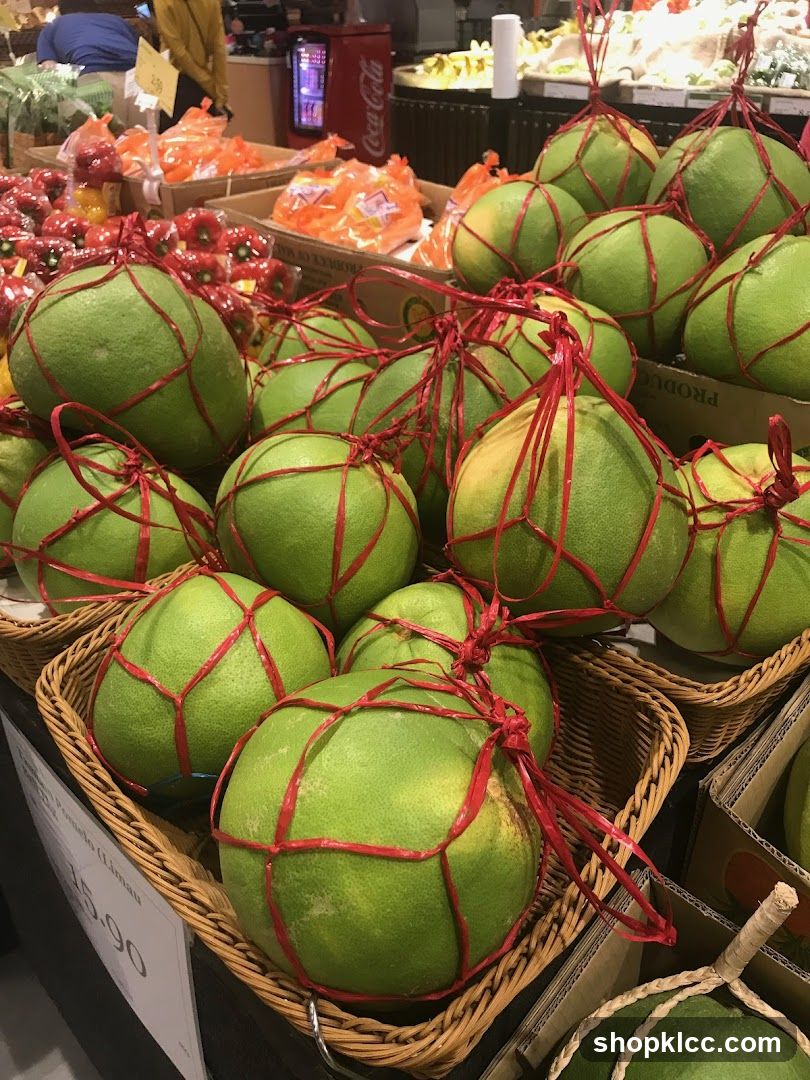 Grocery Store Produce Display
