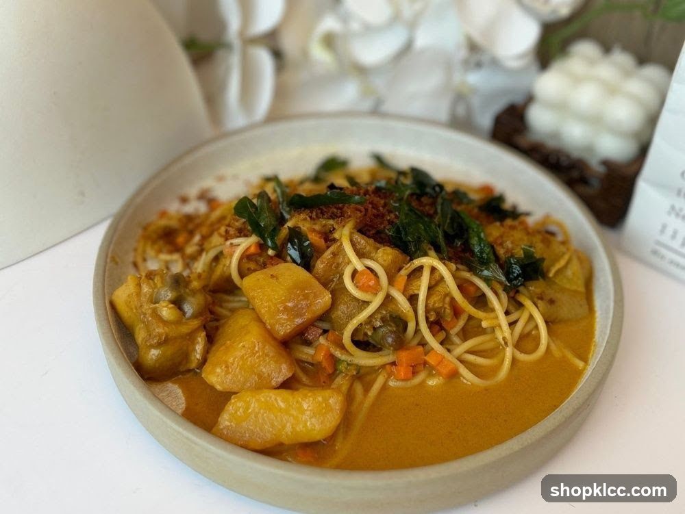 Curry Noodles with Chicken and Potatoes