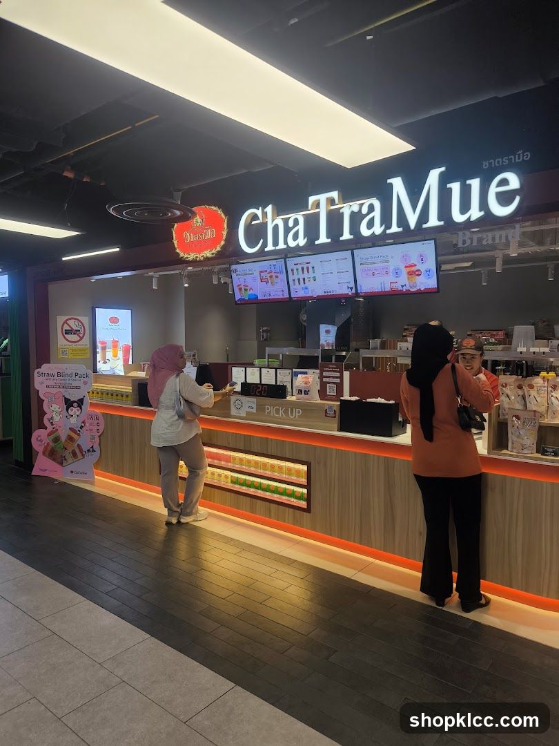 ChaTraMue Counter Interior