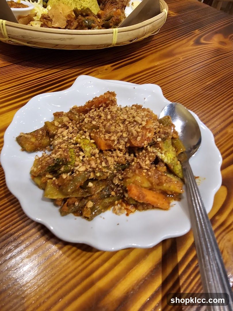 Spicy Vegetable Dish with Crushed Nuts