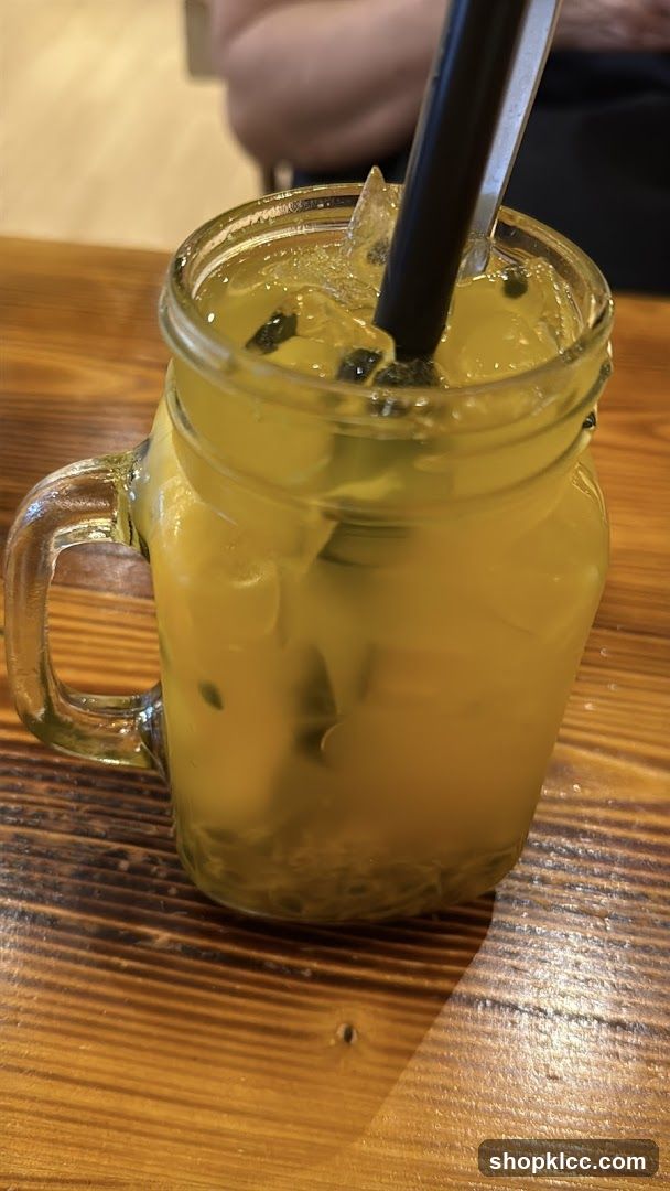 Iced Lemonade in Mason Jar