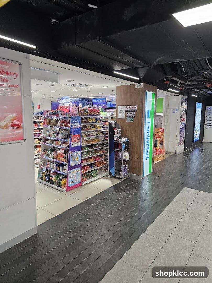FamilyMart Interior View