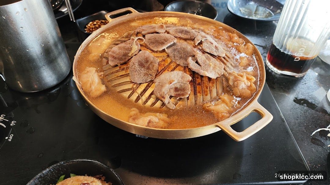 Grilled Meat Dish with Broth
