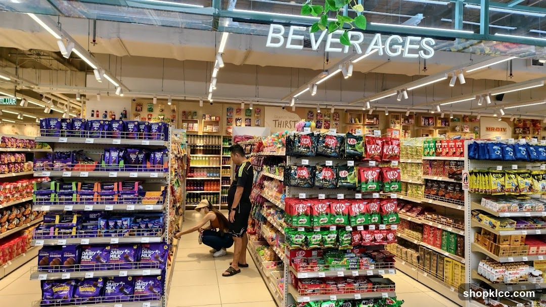 Supermarket Aisle