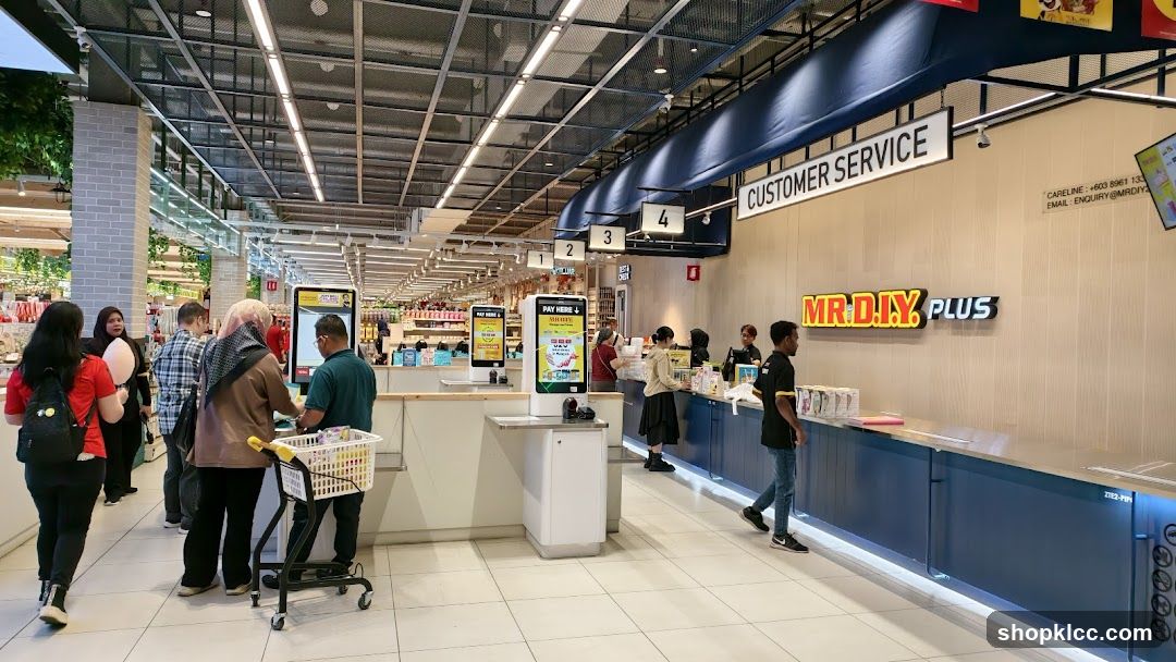 MR. D.I.Y. PLUS Store Interior