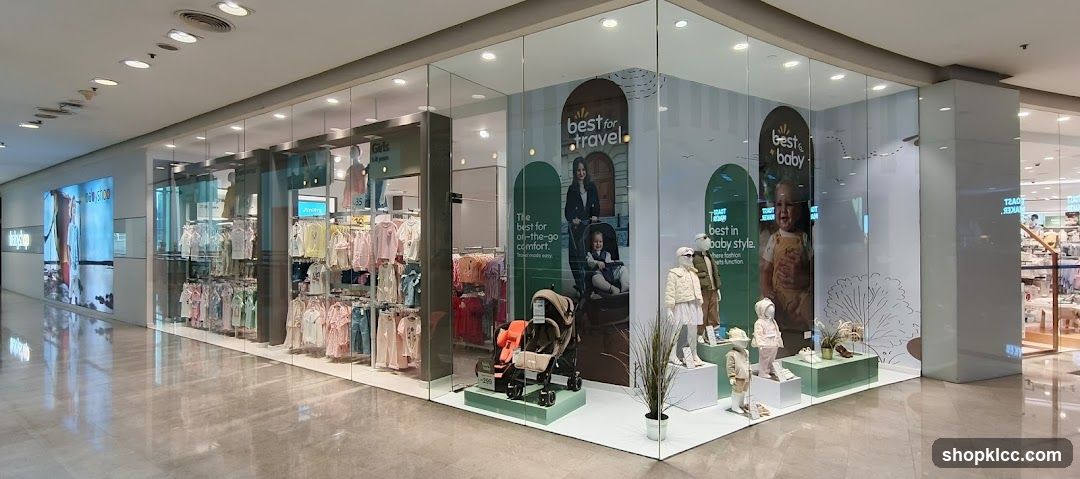 Children's Clothing Store Display